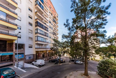 Apartamento T4 para Venda em Algueirão-Mem Martins