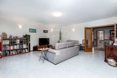 Apartamento T4 para Venda em Algueirão-Mem Martins