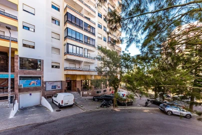 Apartamento T4 para Venda em Algueirão-Mem Martins