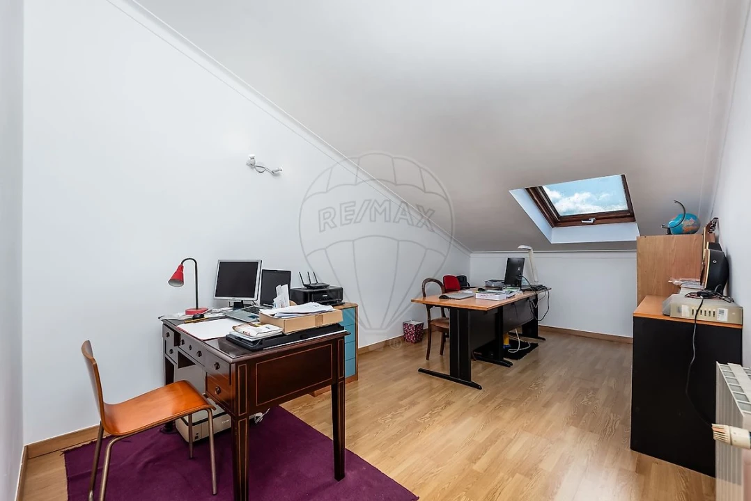 Apartamento T4 para Venda em Algueirão-Mem Martins Foto 27