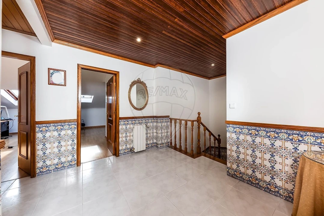 Apartamento T4 para Venda em Algueirão-Mem Martins Foto 16