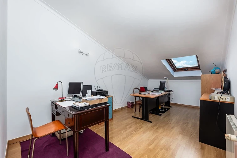Apartamento T4 para Venda em Algueirão-Mem Martins Foto 27