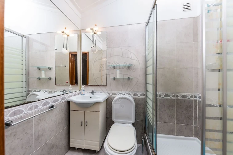 Apartamento T4 para Venda em Algueirão-Mem Martins Foto 45