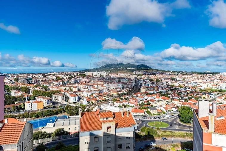 Apartamento T4 para Venda em Algueirão-Mem Martins Foto 12