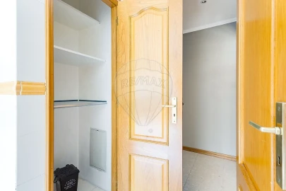 Apartamento T2 para Arrendamento em Odivelas