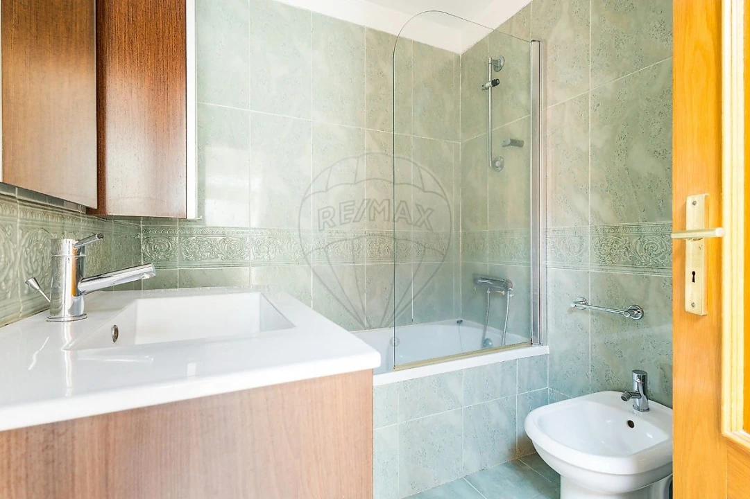 Apartamento T2 para Arrendamento em Odivelas Foto 3