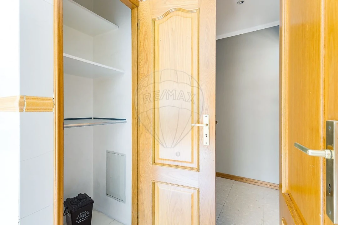 Apartamento T2 para Arrendamento em Odivelas Foto 2