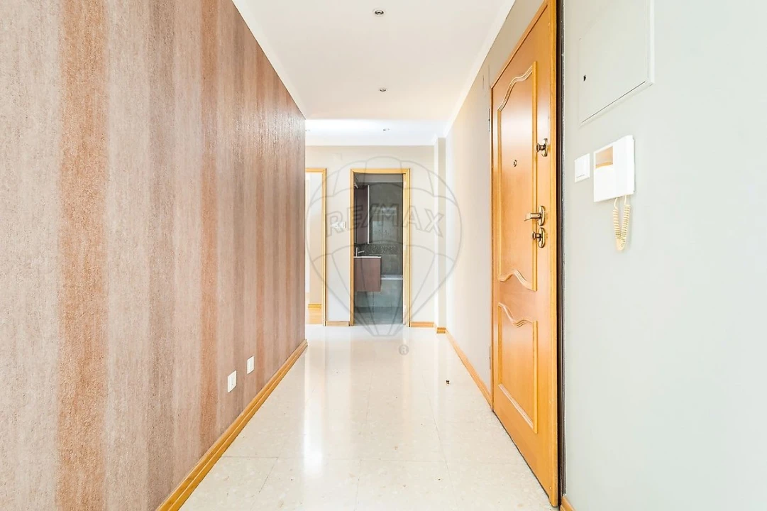 Apartamento T2 para Arrendamento em Odivelas Foto 14