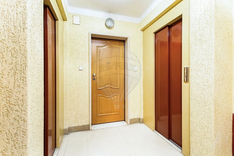 Apartamento T2 para Arrendamento em Odivelas Foto 13