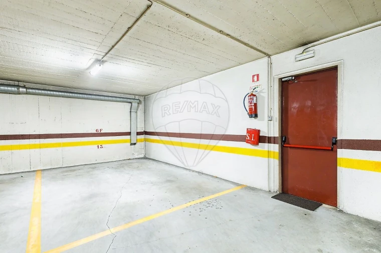 Apartamento T2 para Arrendamento em Odivelas Foto 9
