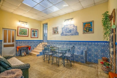 Moradia T2 para Venda em São João da Ribeira e Ribeira de São João