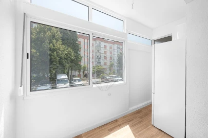 Apartamento para Venda em Massamá e Monte Abraão