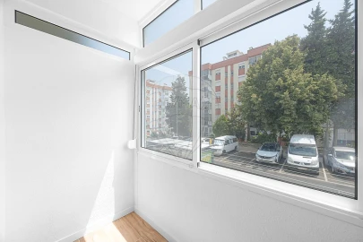 Apartamento para Venda em Massamá e Monte Abraão