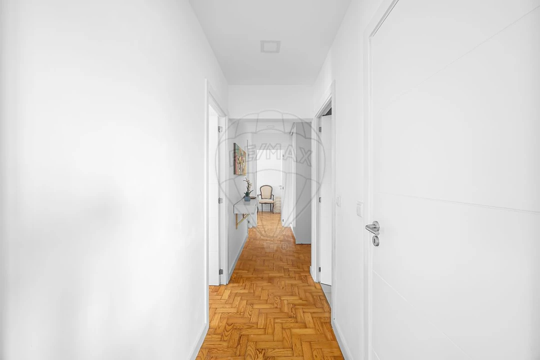 Apartamento T3 para Venda em Olivais Foto 3