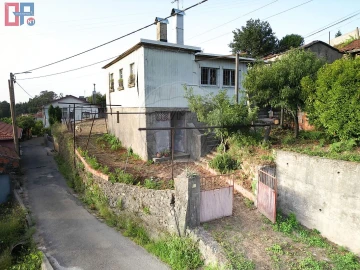 Moradia T3 para Venda em São Pedro de Castelões