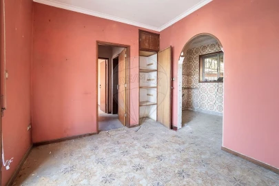 Moradia T5 para Venda em Santa Maria de Lamas
