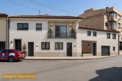 Moradia T5 para Venda em Santa Maria de Lamas