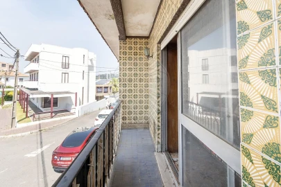 Moradia T5 para Venda em Santa Maria de Lamas
