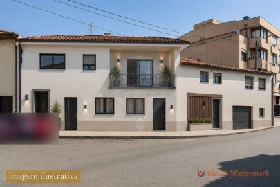 Moradia T5 para Venda em Santa Maria de Lamas