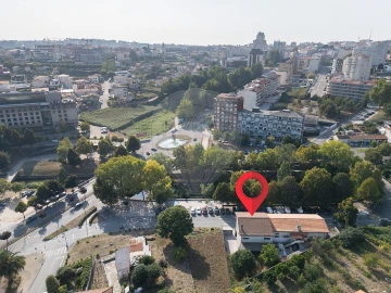 Moradia T4 para Venda em São João da Madeira