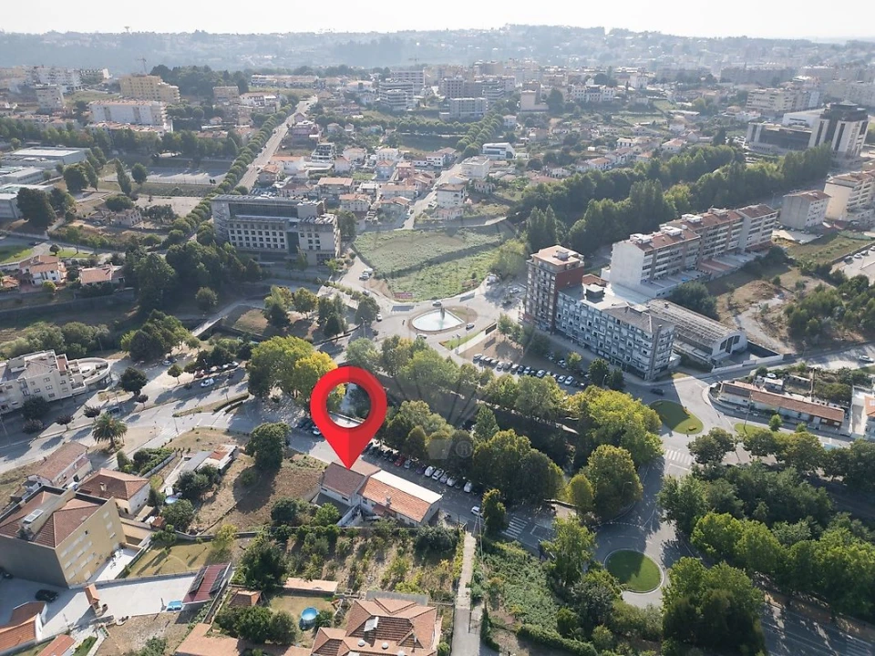 Moradia T4 para Venda em São João da Madeira Foto 3