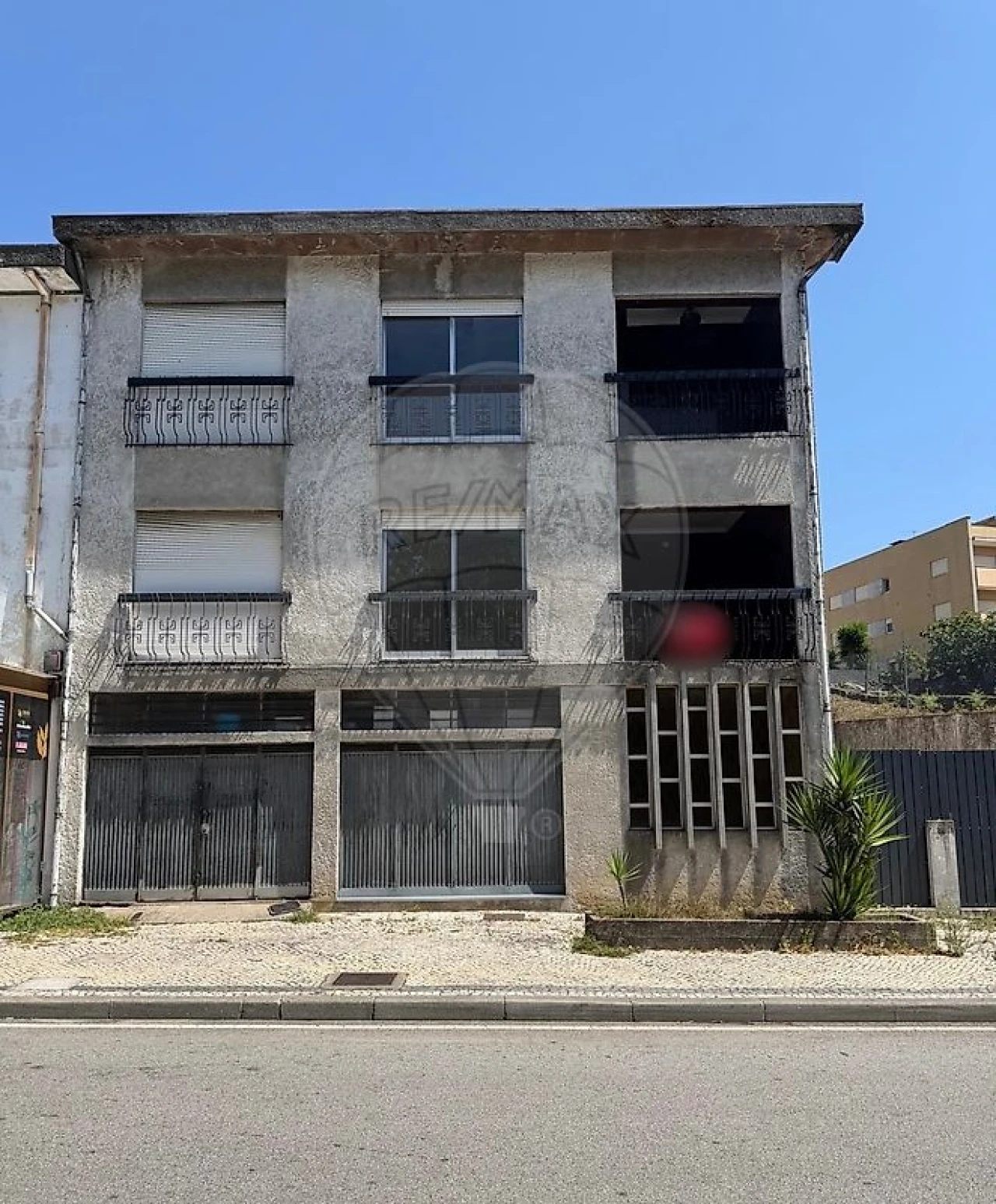 Moradia T4 para Venda em São João da Madeira Foto 1