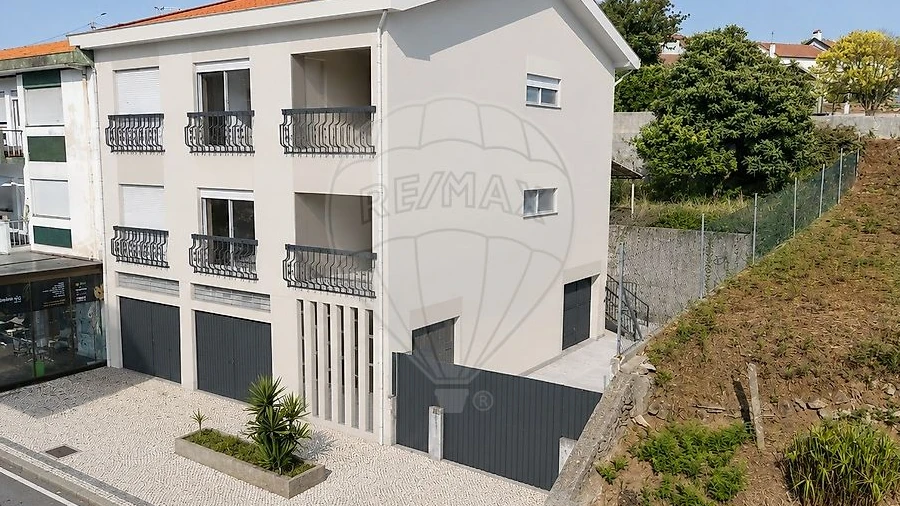 Moradia T4 para Venda em São João da Madeira