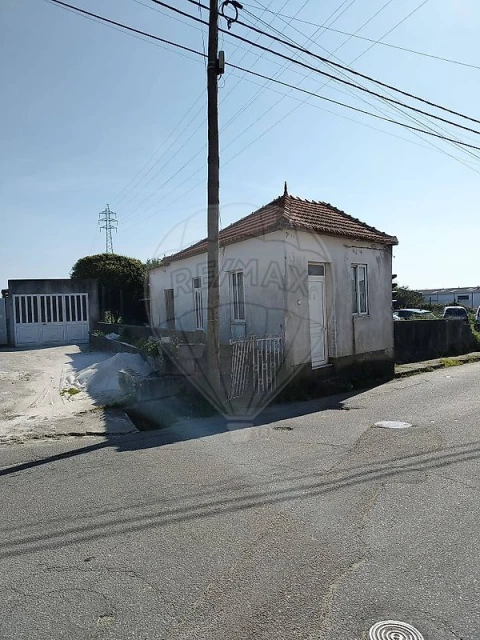 Moradia T1 para Venda em Espinho