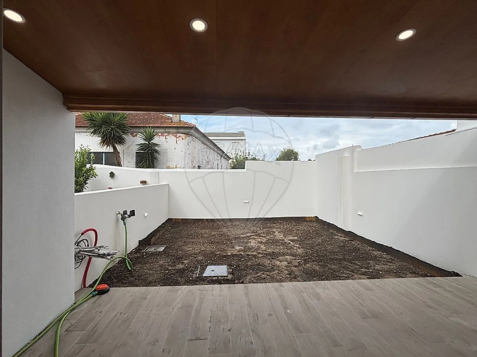 Moradia T3 para Venda em Ovar, São João, Arada e São Vicente de Pereira Jusã Foto 4