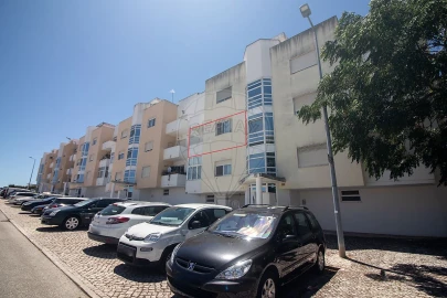 Apartamento T3 para Venda em Carregado e Cadafais