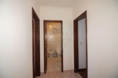 Apartamento T3 para Venda em Carregado e Cadafais