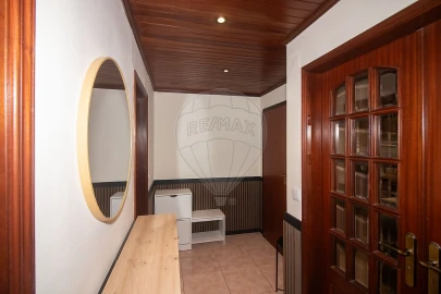 Apartamento T3 para Venda em Carregado e Cadafais
