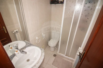 Apartamento T3 para Venda em Carregado e Cadafais