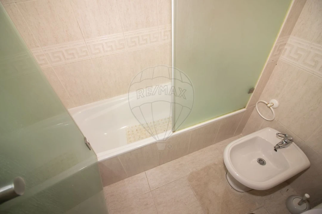 Apartamento T3 para Venda em Carregado e Cadafais Foto 15