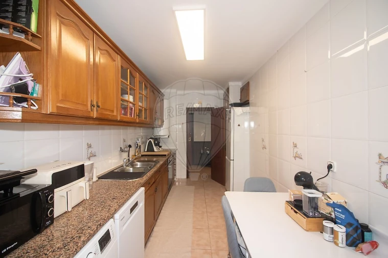 Apartamento T3 para Venda em Carregado e Cadafais Foto 7