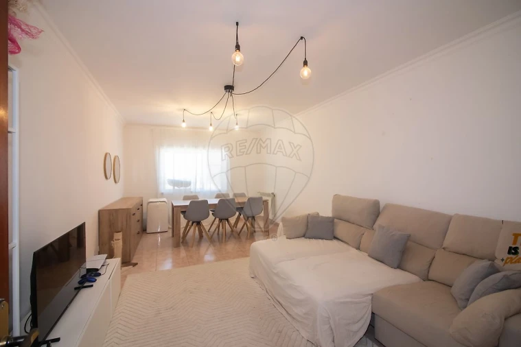 Apartamento T3 para Venda em Carregado e Cadafais Foto 3