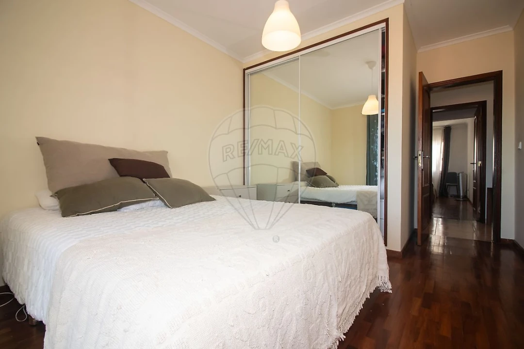 Apartamento T3 para Venda em Carregado e Cadafais Foto 10