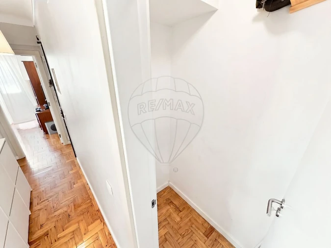 Apartamento T2 para Venda em Vila Nova da Rainha Foto 16