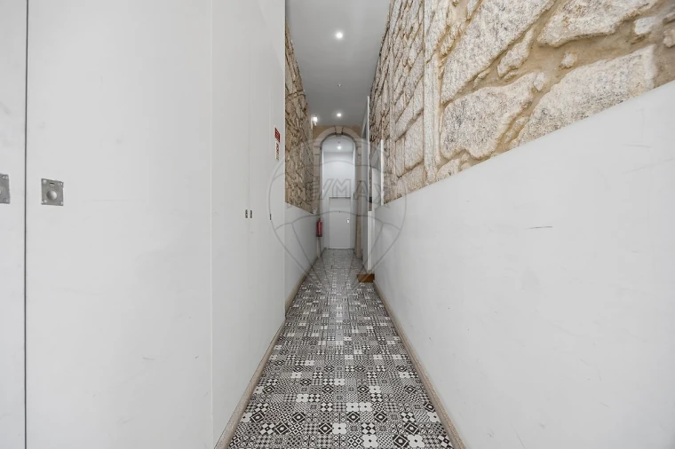 Apartamento para Venda em Cedofeita, Santo Ildefonso, Sé, Miragaia, São Nicolau e Vitória Foto 24