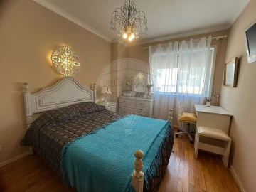 Apartamento T3 para Arrendamento em Espinho
