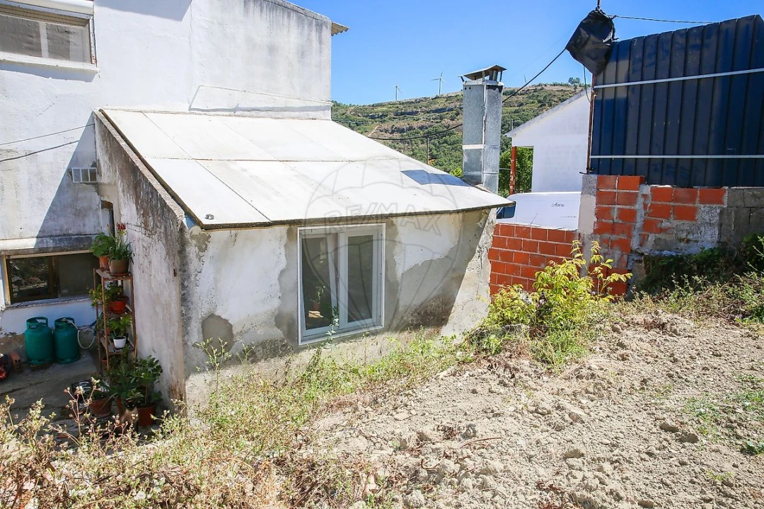 Moradia T3 para Venda em Arruda dos Vinhos Foto 37