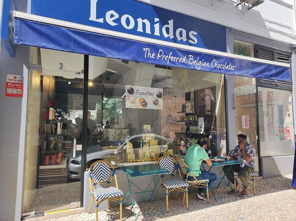Negócio para Venda em Santo António Foto 1