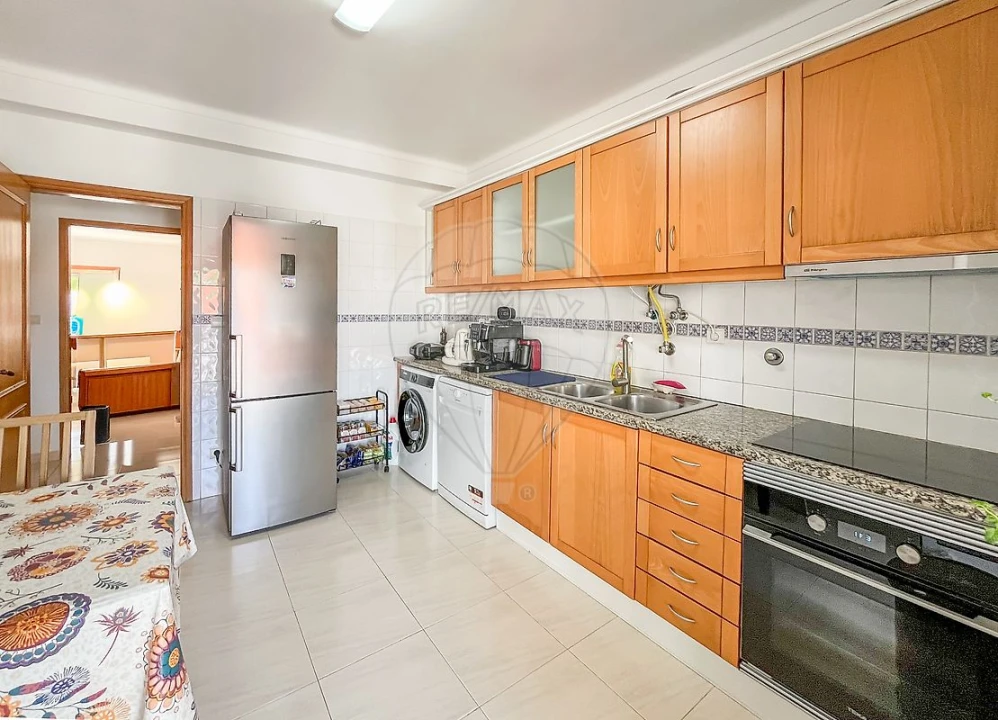 Apartamento T3 para Venda em Arganil Foto 9