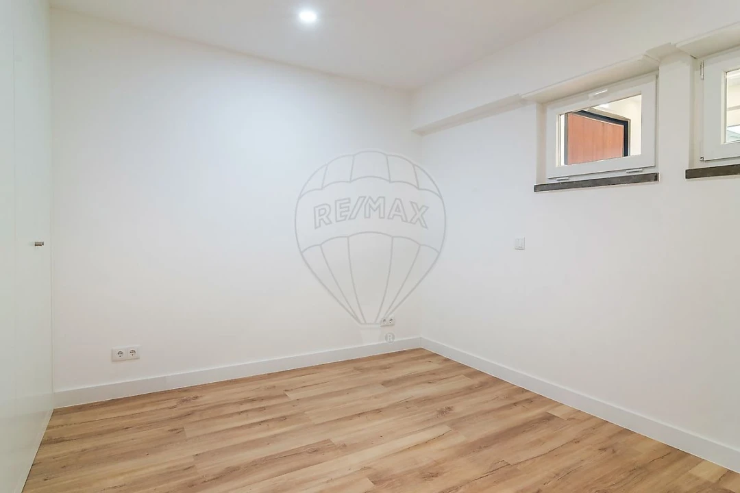 Apartamento T4 para Venda em Cascais e Estoril Foto 6