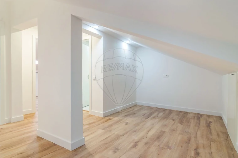 Apartamento T4 para Venda em Cascais e Estoril Foto 8