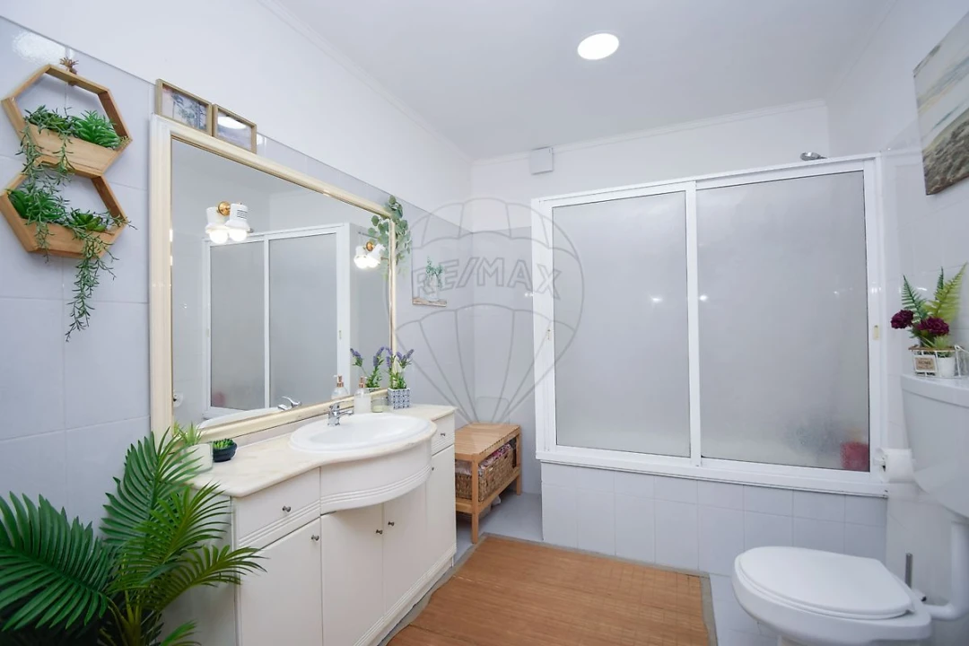 Apartamento T2 para Venda em Cacém e São Marcos Foto 14