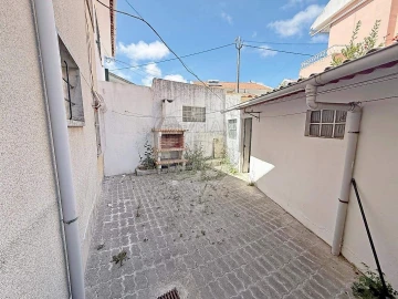 Moradia T4 para Venda em Algueirão-Mem Martins