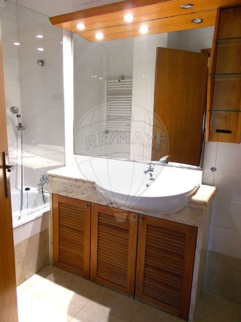 Apartamento T2 para Venda em Mafamude e Vilar do Paraíso