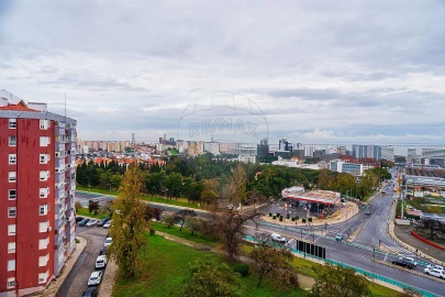 Apartamento T3 para Venda em Olivais