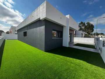 Moradia T3 para Venda em Fernao Ferro